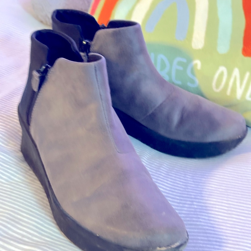 ⭐️CLARKS CLOUDSTEPPER Step Rise Up Leather Ankle Boots, Wm. Sz.10🌻 - Picture 5 of 15